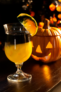 Time To Get Spooky: Halloween Cocktails – Manhattan With A Twist